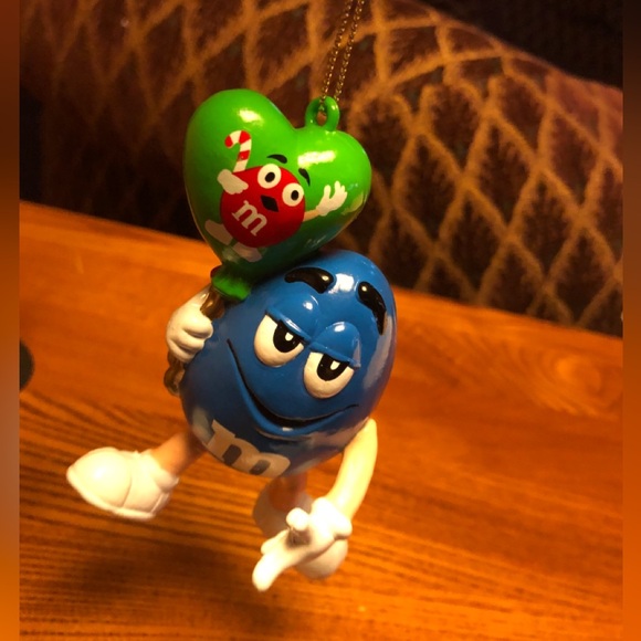 🎄SALE Blue Peanut M&M Resin Christmas Ornament & Green & Red Heart Balloons - Picture 2 of 8